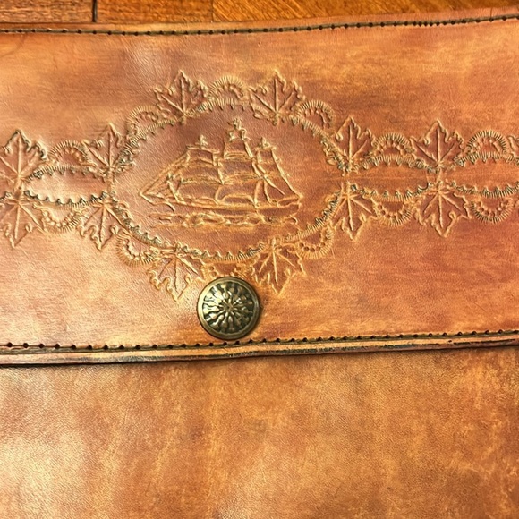 Vintage Hand Tooled Genuine Leather Mini Bag Schooner Maple Leafs - Picture 2 of 11